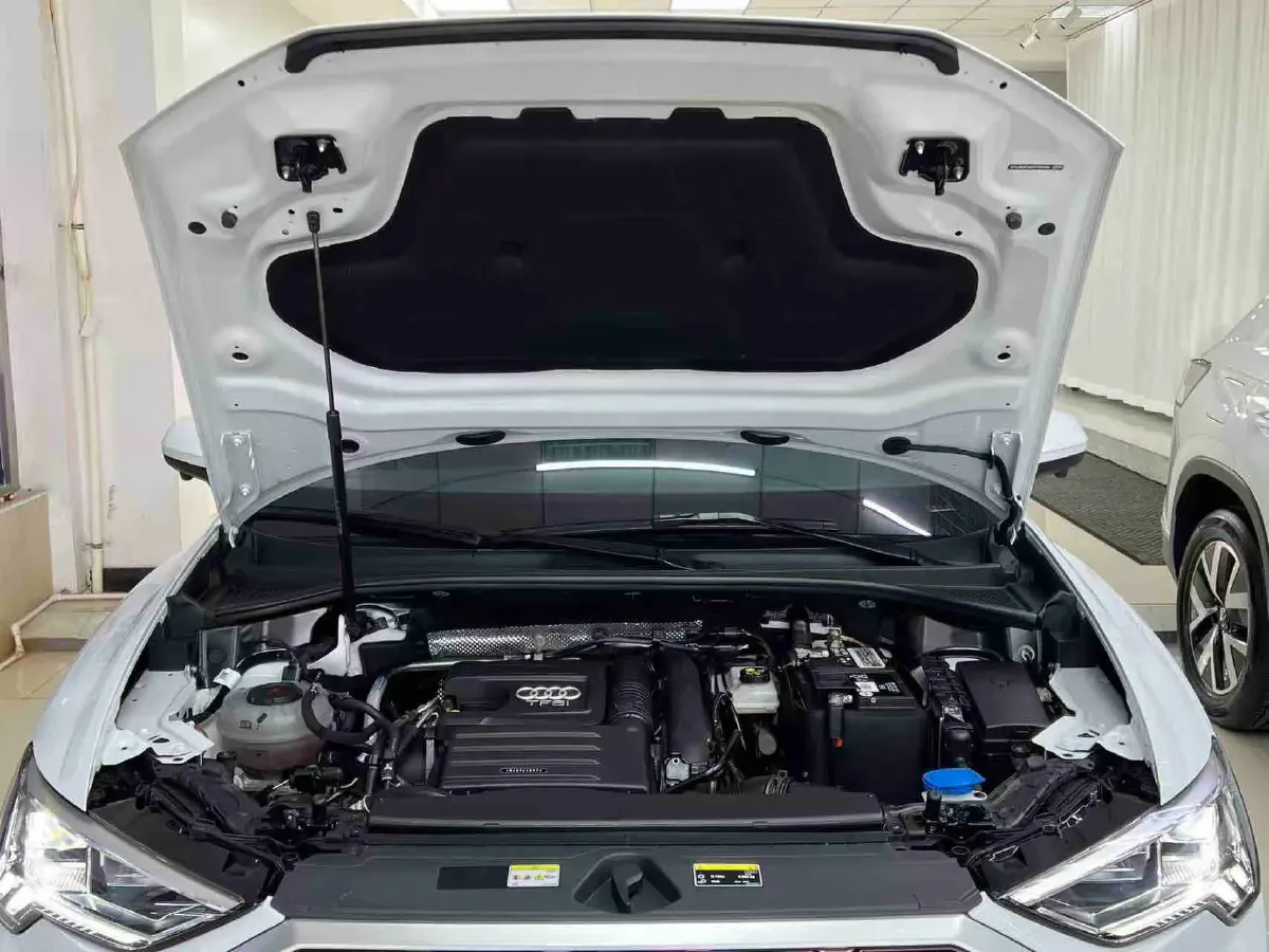 2023 Audi Q3 1.4T 150HP L4 7DCT,autocango,china used car exporter,china ev exporter,chinese used car exporter,chinese used ev exporter