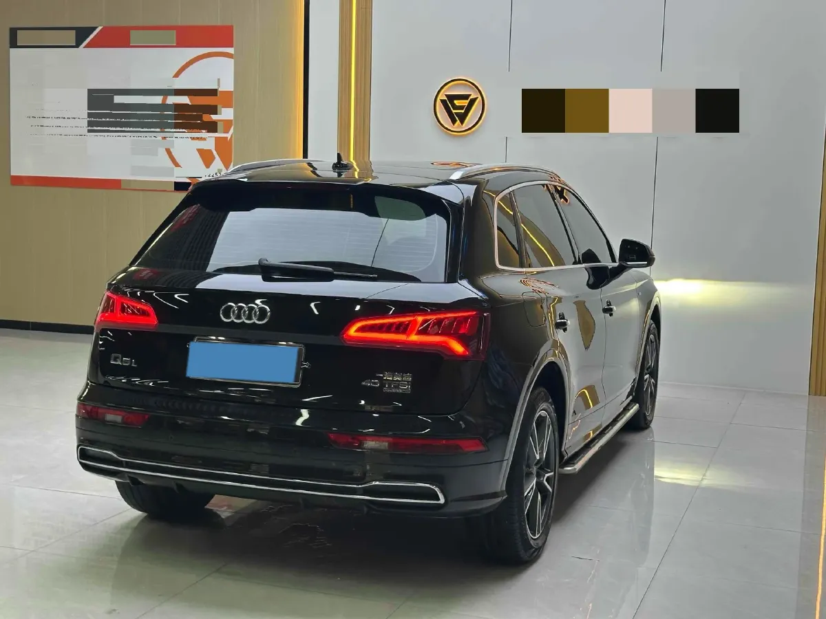 2020 Audi Q5L 2.0T 190HP L4 7DCT,autocango,china used car exporter,china ev exporter,chinese used car exporter,chinese used ev exporter