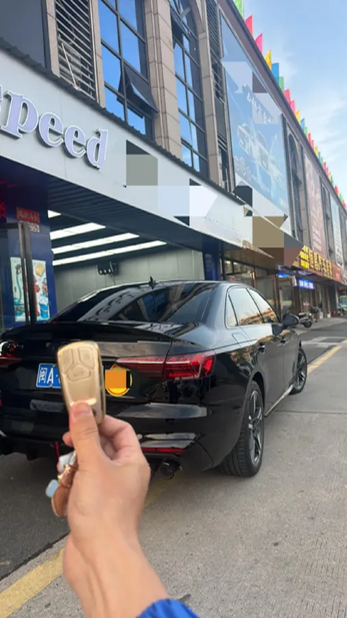 2022 Audi A4L 2.0T 190HP L4 7DCT,autocango,china used car exporter,china ev exporter,chinese used car exporter,chinese used ev exporter