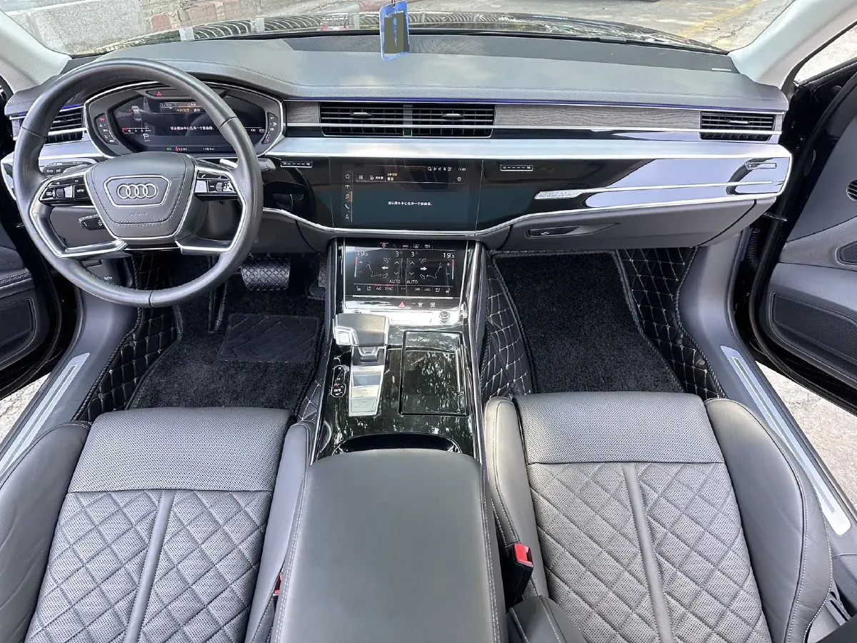 2022 Audi A8 3.0T 286HP V6 8AT,autocango,china used car exporter,china ev exporter,chinese used car exporter,chinese used ev exporter