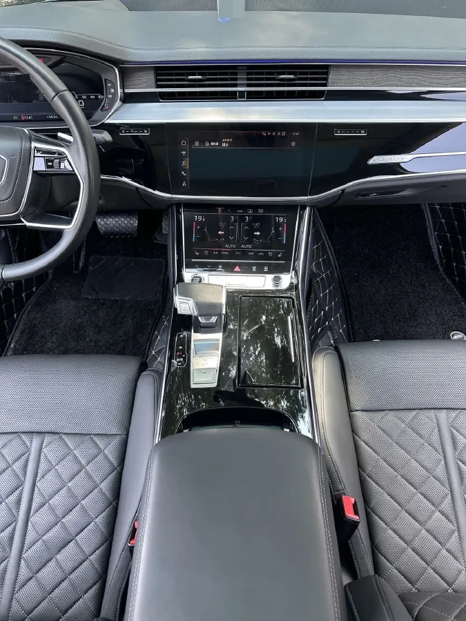 2022 Audi A8 3.0T 286HP V6 8AT,autocango,china used car exporter,china ev exporter,chinese used car exporter,chinese used ev exporter