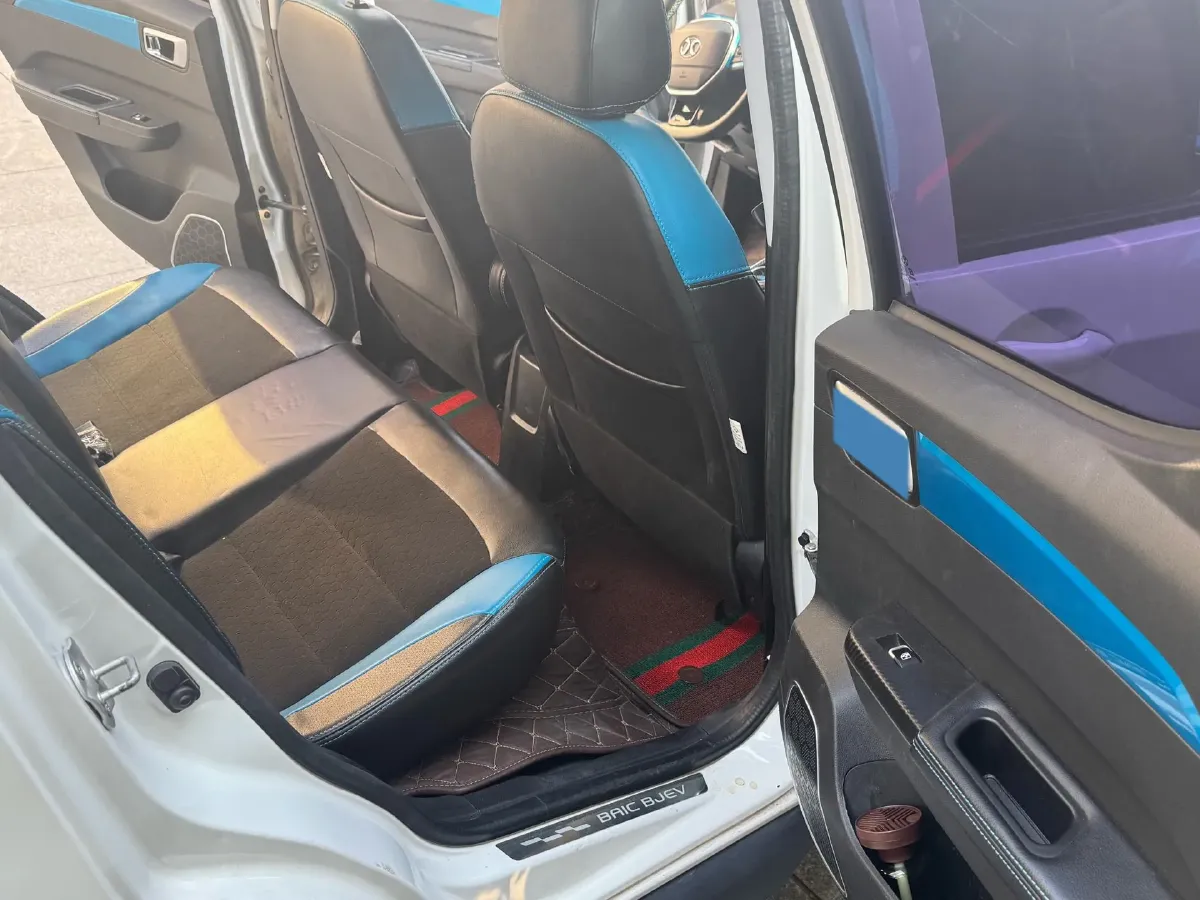 2018 Landwind XiaoYao 1.5T 163HP L4 CVT,autocango,china used car exporter,china ev exporter,chinese used car exporter,chinese used ev exporter