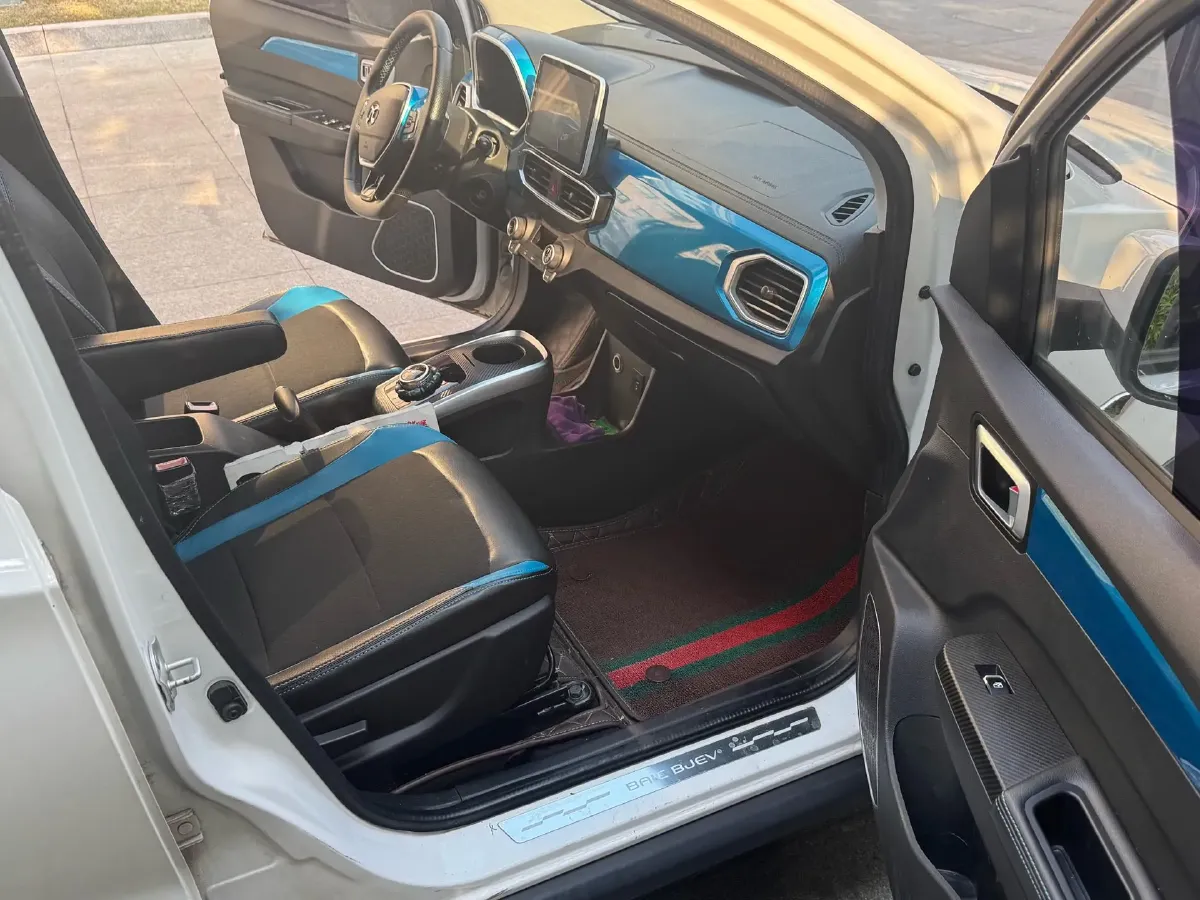 2018 Landwind XiaoYao 1.5T 163HP L4 CVT,autocango,china used car exporter,china ev exporter,chinese used car exporter,chinese used ev exporter
