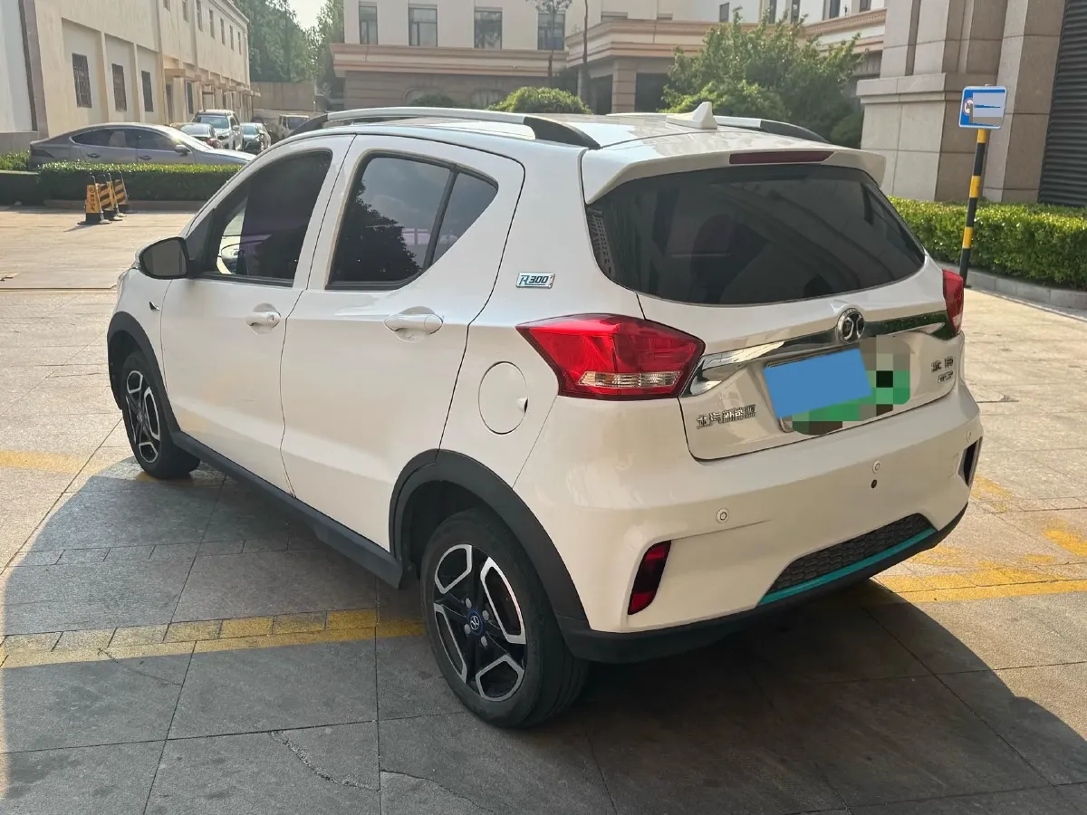 2018 Landwind XiaoYao 1.5T 163HP L4 CVT,autocango,china used car exporter,china ev exporter,chinese used car exporter,chinese used ev exporter