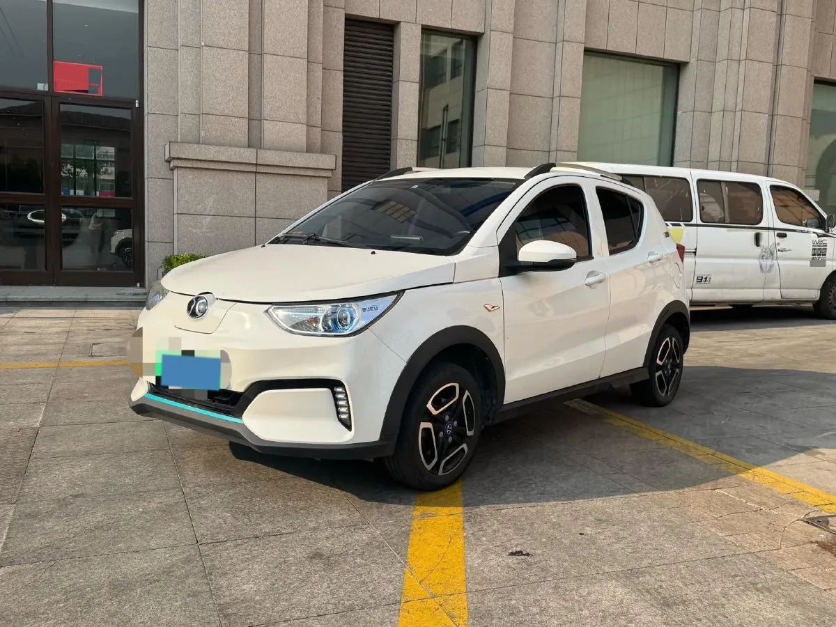 2018 Landwind XiaoYao 1.5T 163HP L4 CVT,autocango,china used car exporter,china ev exporter,chinese used car exporter,chinese used ev exporter