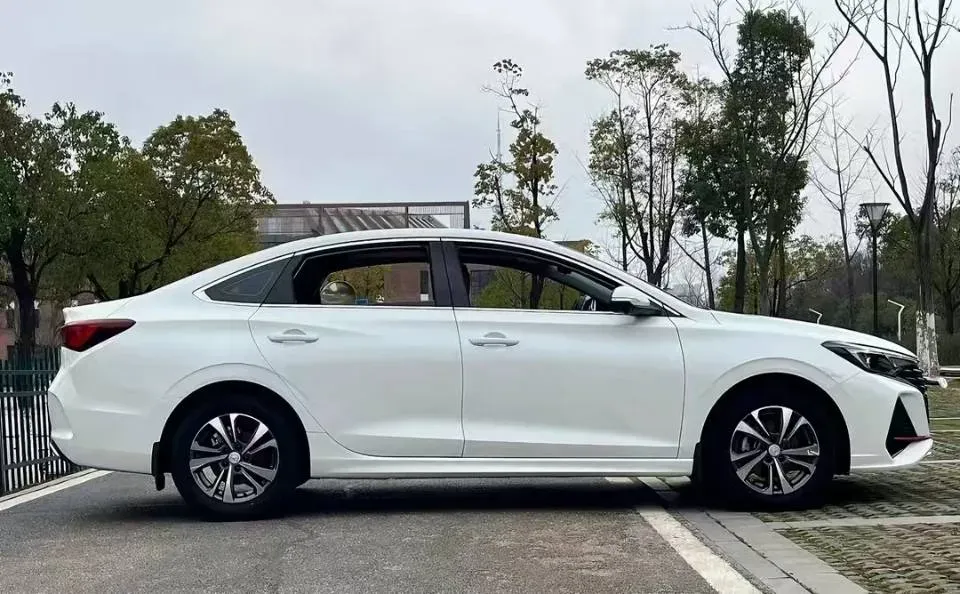 2024 ChangAn Eado 1.4T 160HP L4 7DCT,autocango,china used car exporter,china ev exporter,chinese used car exporter,chinese used ev exporter