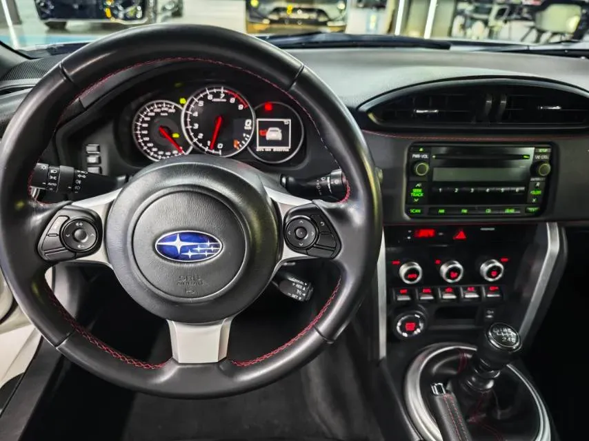 2019 Ford Focus 2.3T 280HP L4 6MT,autocango,china used car exporter,china ev exporter,chinese used car exporter,chinese used ev exporter