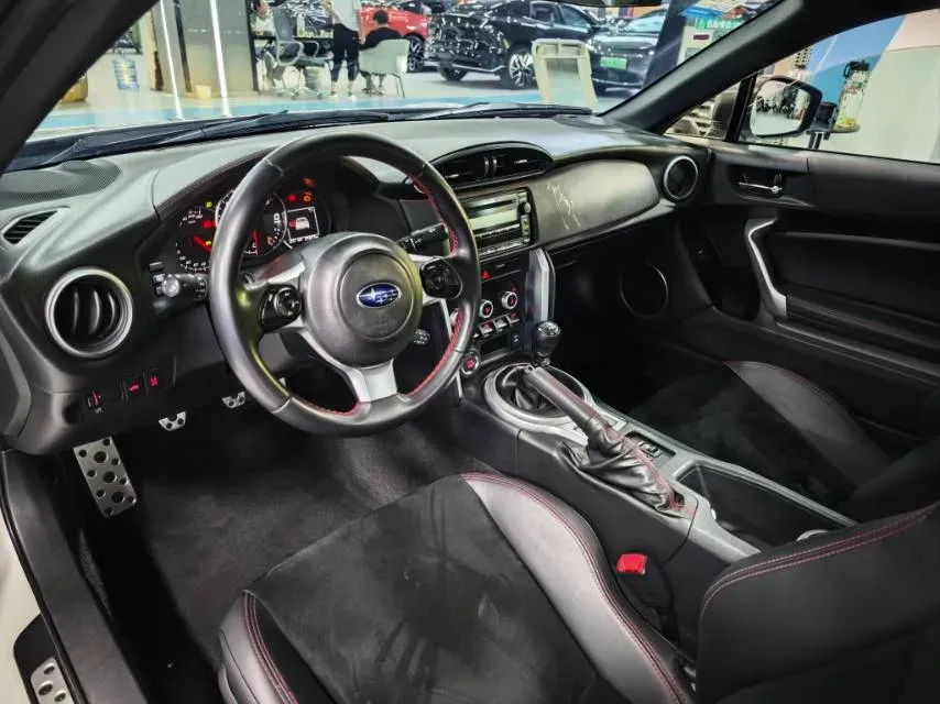 2019 Ford Focus 2.3T 280HP L4 6MT,autocango,china used car exporter,china ev exporter,chinese used car exporter,chinese used ev exporter