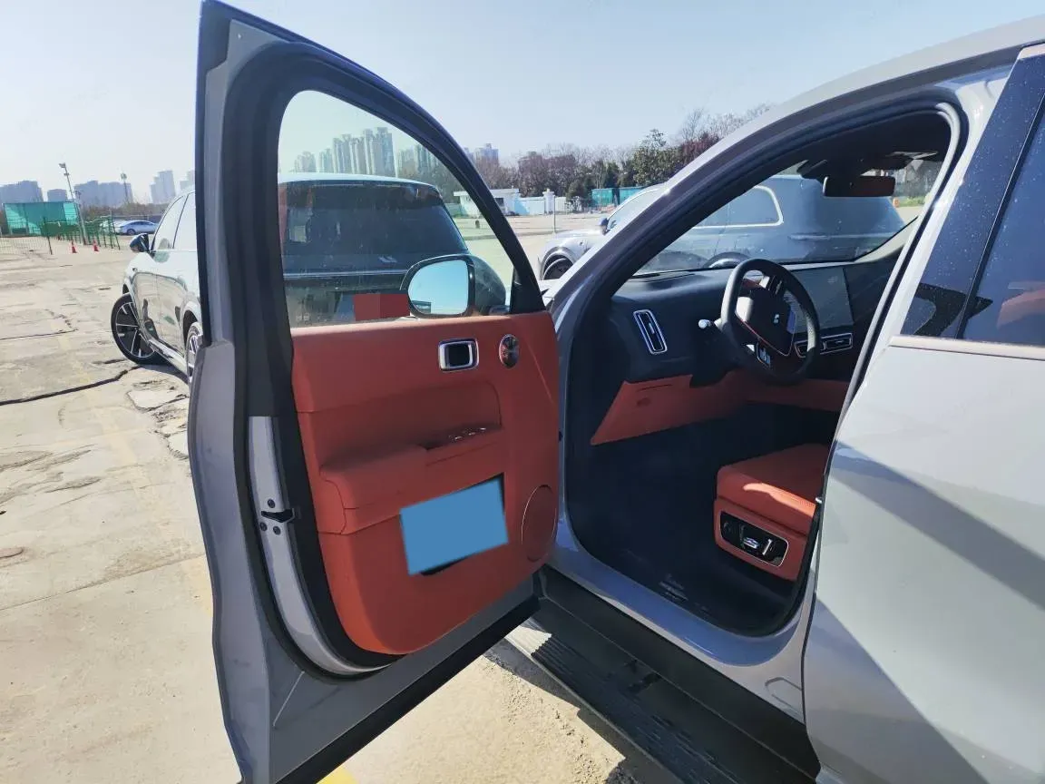 2025 Li L9 Range Extended 154HP REEV,autocango,china used car exporter,china ev exporter,chinese used car exporter,chinese used ev exporter