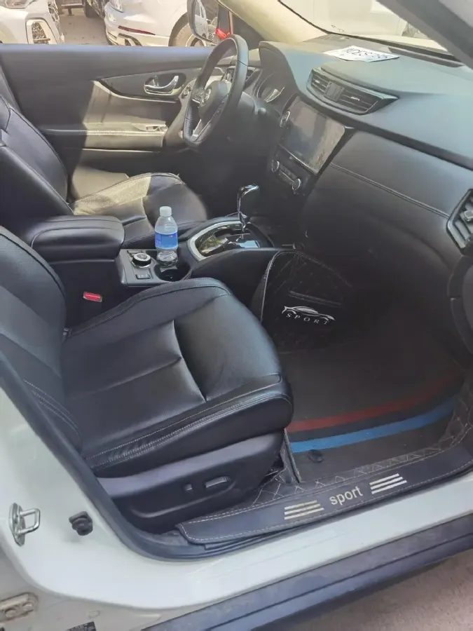 2021 Nissan X-Trail 2.5L 181HP L4 CVT,autocango,china used car exporter,china ev exporter,chinese used car exporter,chinese used ev exporter