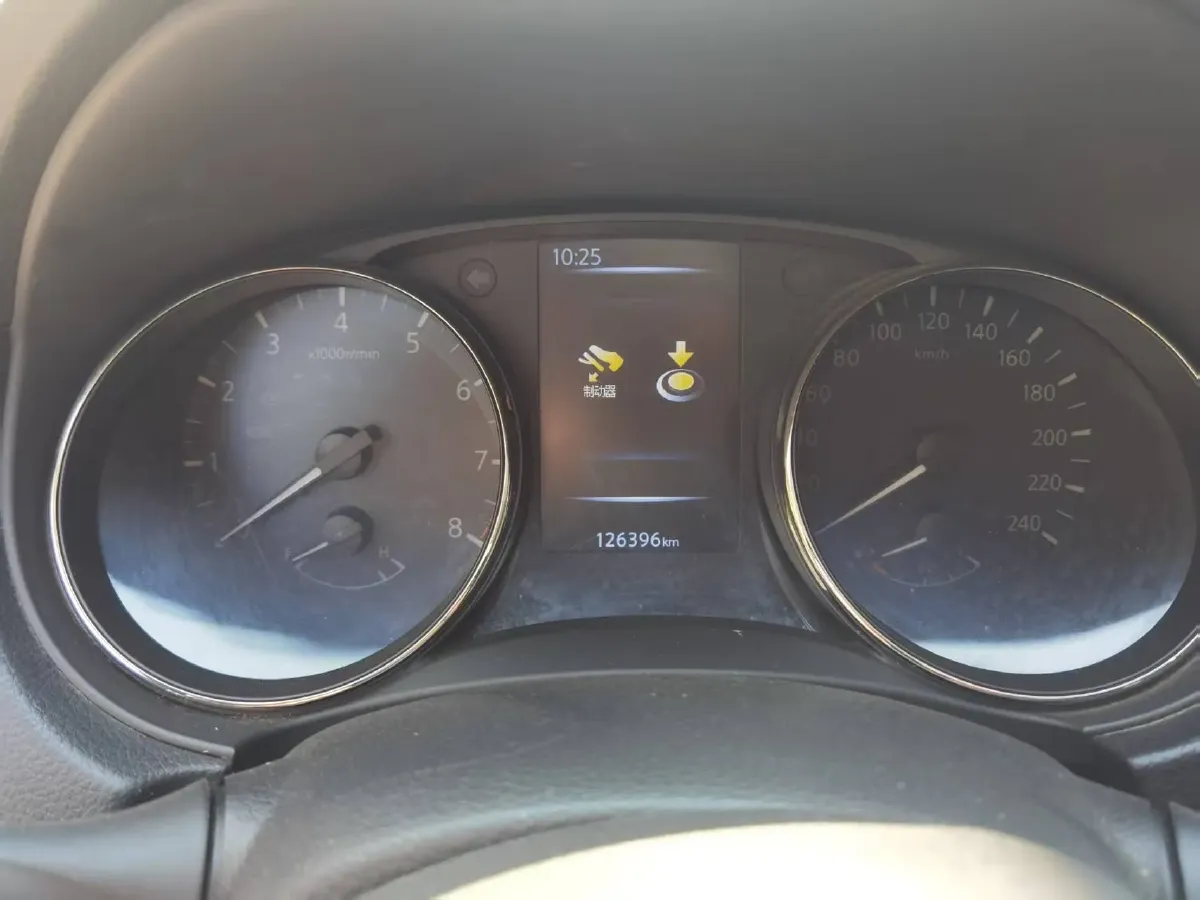 2021 Nissan X-Trail 2.5L 181HP L4 CVT,autocango,china used car exporter,china ev exporter,chinese used car exporter,chinese used ev exporter