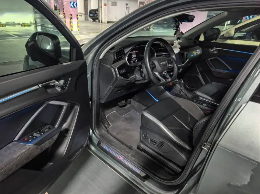 2023 Audi Q3 Sportback 2.0T 186HP L4 7DCT,autocango,china used car exporter,china ev exporter,chinese used car exporter,chinese used ev exporter