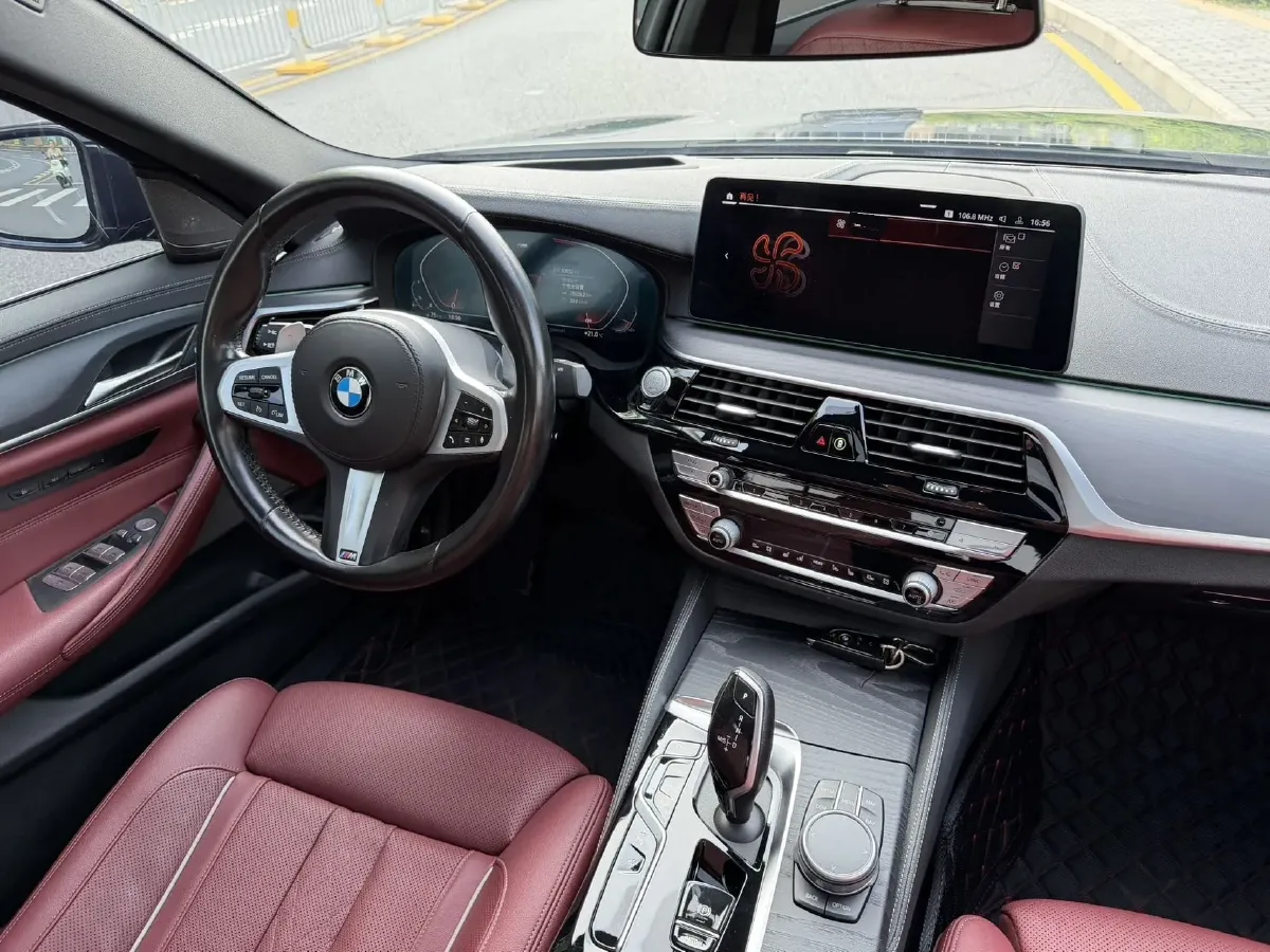 2021 BMW 5 Series 2.0T 252HP L4 8AT,autocango,china used car exporter,china ev exporter,chinese used car exporter,chinese used ev exporter