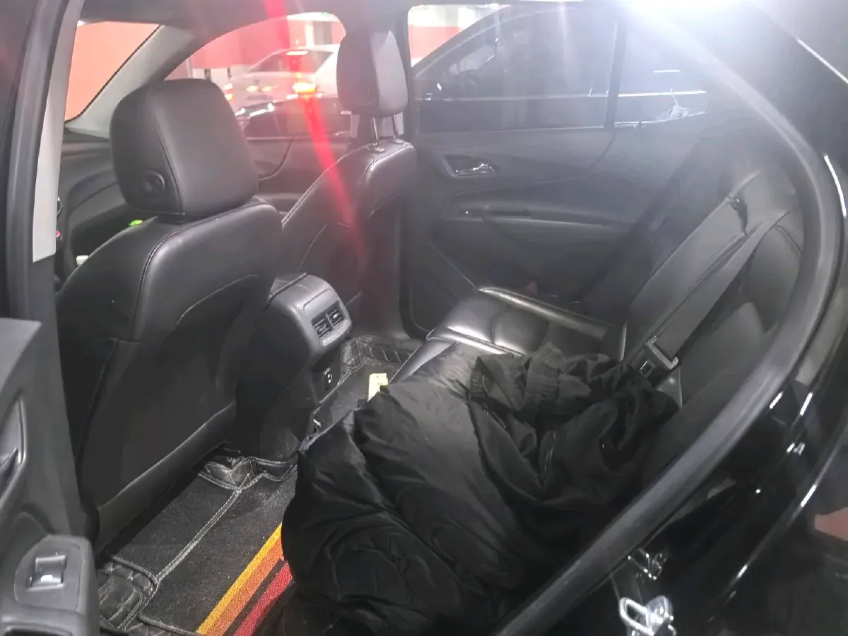 2021 Chevrolet Equinox 1.5T 169HP L4 6AT,autocango,china used car exporter,china ev exporter,chinese used car exporter,chinese used ev exporter
