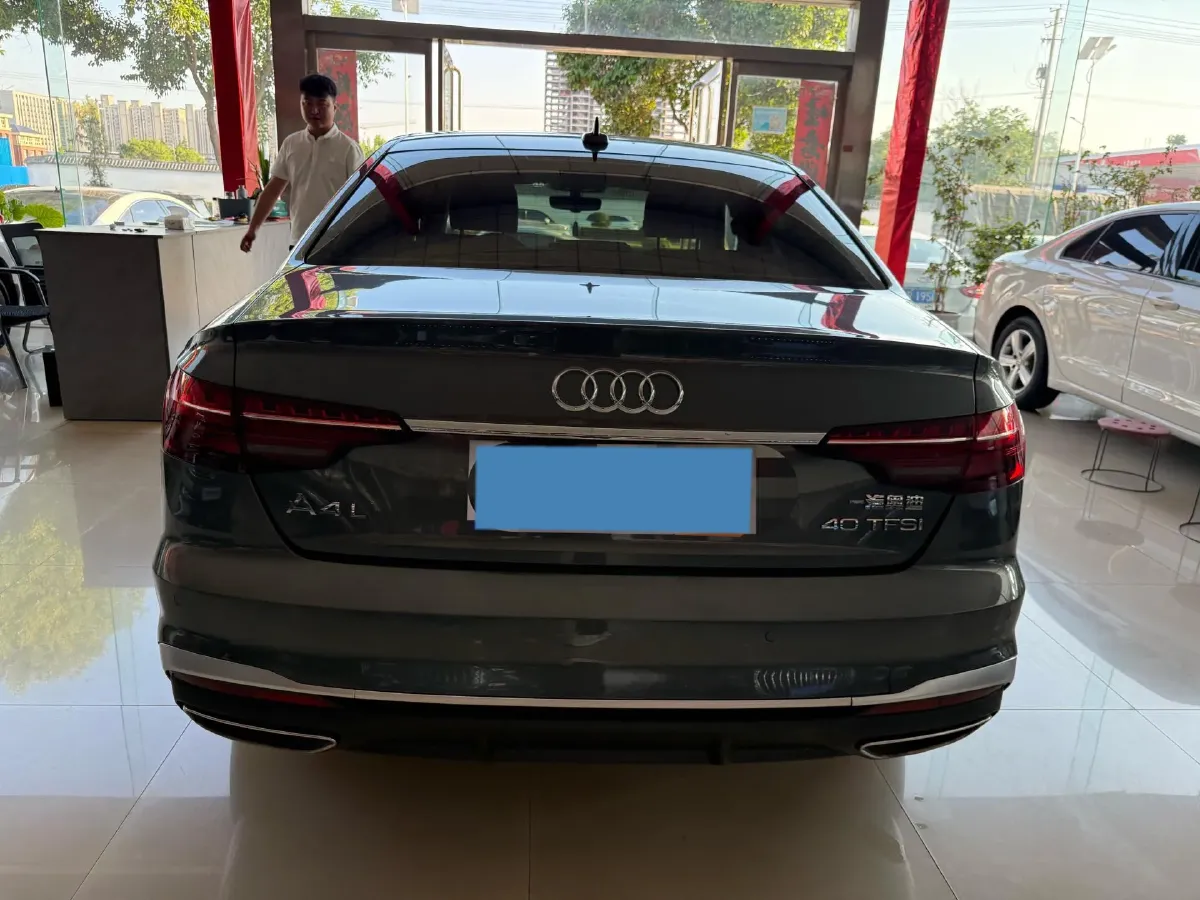 2020 Audi A4L 2.0T 190HP L4 7DCT,autocango,china used car exporter,china ev exporter,chinese used car exporter,chinese used ev exporter