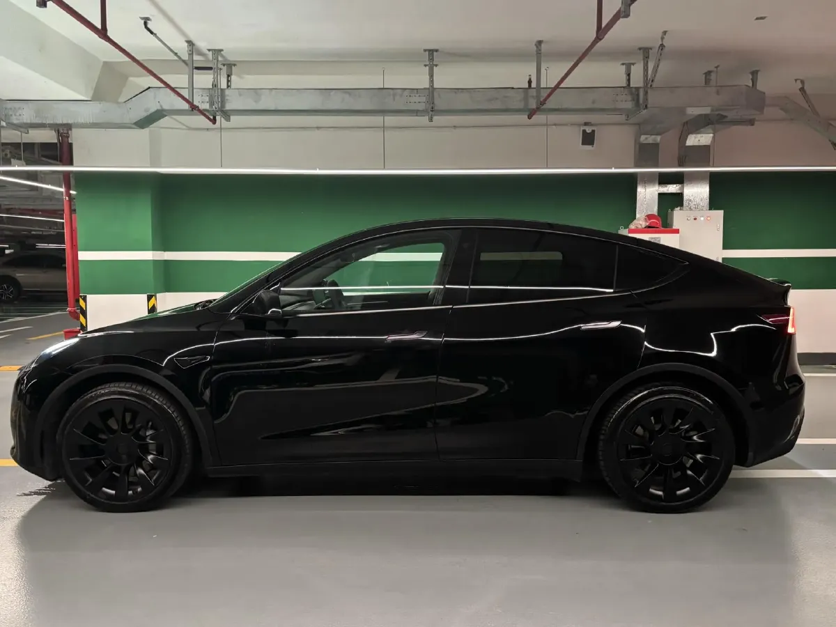 2022 Tesla Model Y BEV 60KWH,autocango,china used car exporter,china ev exporter,chinese used car exporter,chinese used ev exporter