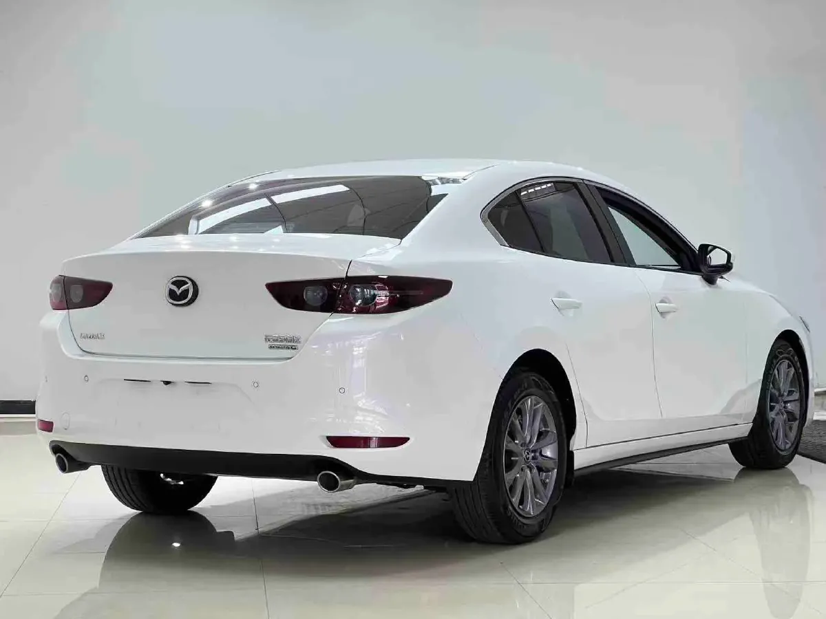 2021 Mazda 3 Axela 1.5L 117HP L4 6AT,autocango,china used car exporter,china ev exporter,chinese used car exporter,chinese used ev exporter