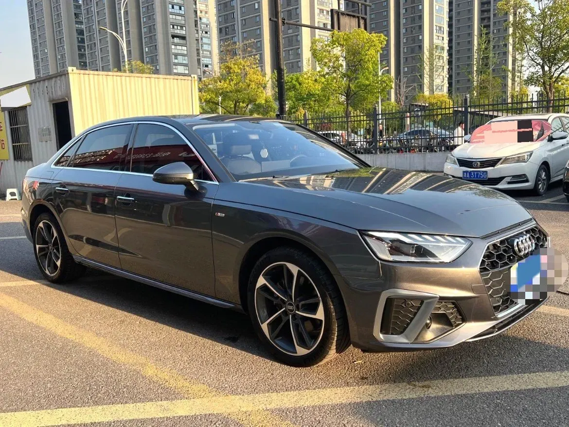 2023 Audi A4L 2.0T 190HP L4 7DCT,autocango,china used car exporter,china ev exporter,chinese used car exporter,chinese used ev exporter