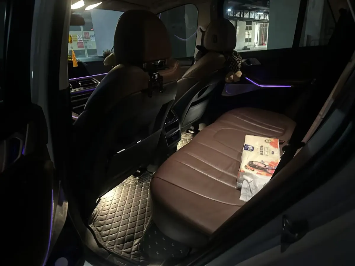 2020 BMW X5 3.0T 340HP L6 8AT,autocango,china used car exporter,china ev exporter,chinese used car exporter,chinese used ev exporter