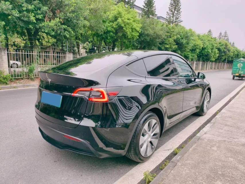 2022 Tesla Model Y BEV 60KWH,autocango,china used car exporter,china ev exporter,chinese used car exporter,chinese used ev exporter