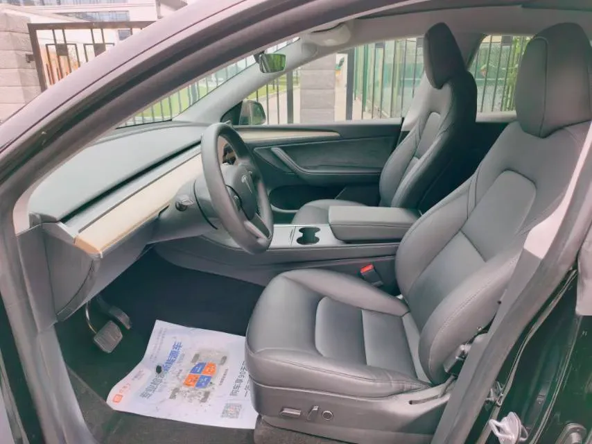2022 Tesla Model Y BEV 60KWH,autocango,china used car exporter,china ev exporter,chinese used car exporter,chinese used ev exporter