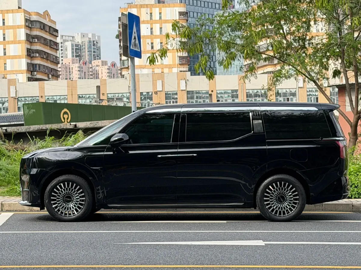2024 Zeekr 009 BEV 108KWH,autocango,china used car exporter,china ev exporter,chinese used car exporter,chinese used ev exporter