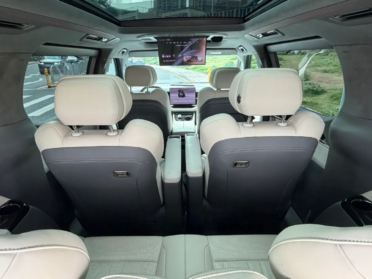 2024 Zeekr 009 BEV 108KWH,autocango,china used car exporter,china ev exporter,chinese used car exporter,chinese used ev exporter
