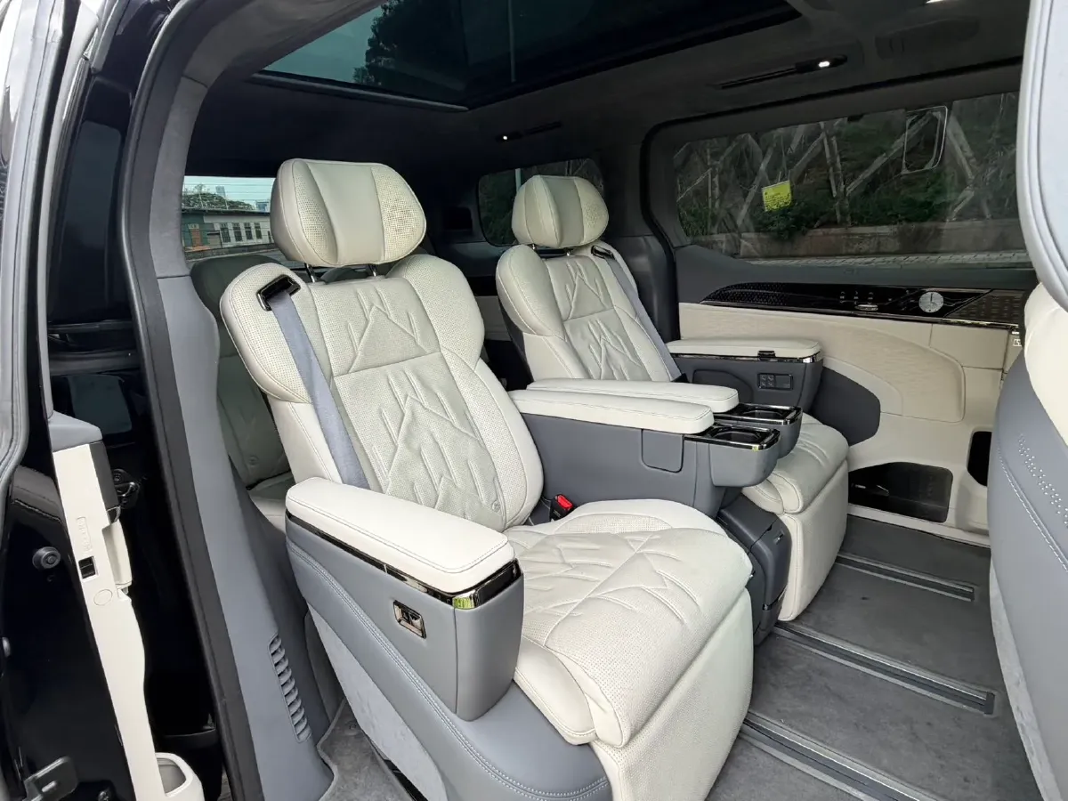 2024 Zeekr 009 BEV 108KWH,autocango,china used car exporter,china ev exporter,chinese used car exporter,chinese used ev exporter
