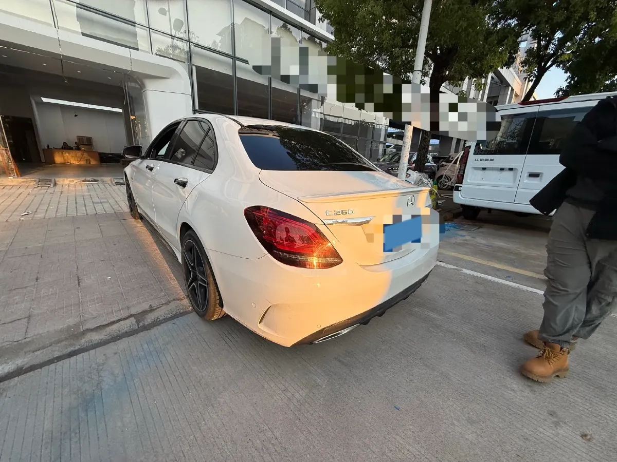 2021 Mercedes-Benz C Class 1.5T 184HP L4 9AT,autocango,china used car exporter,china ev exporter,chinese used car exporter,chinese used ev exporter