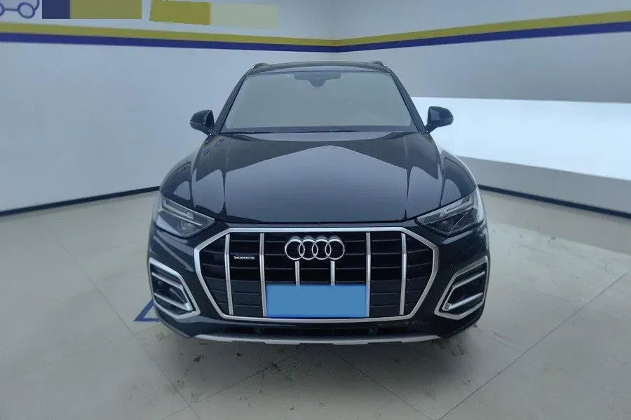 2023 Audi Q5L 2.0T 190HP L4 7DCT,autocango,china used car exporter,china ev exporter,chinese used car exporter,chinese used ev exporter