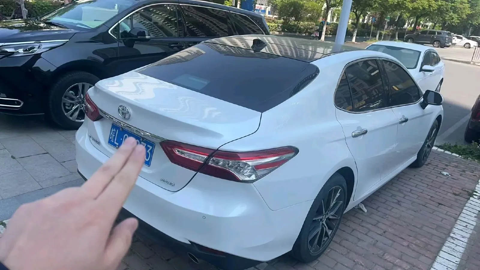 2021 Toyota Camry 2.5L 209HP L4 8AT,autocango,china used car exporter,china ev exporter,chinese used car exporter,chinese used ev exporter