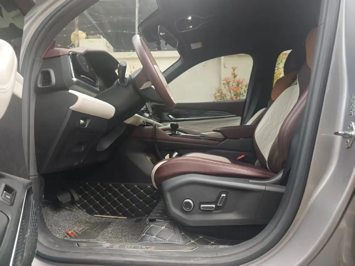 2024 Geely Monjaro 2.0T 238HP L4 8AT,autocango,china used car exporter,china ev exporter,chinese used car exporter,chinese used ev exporter