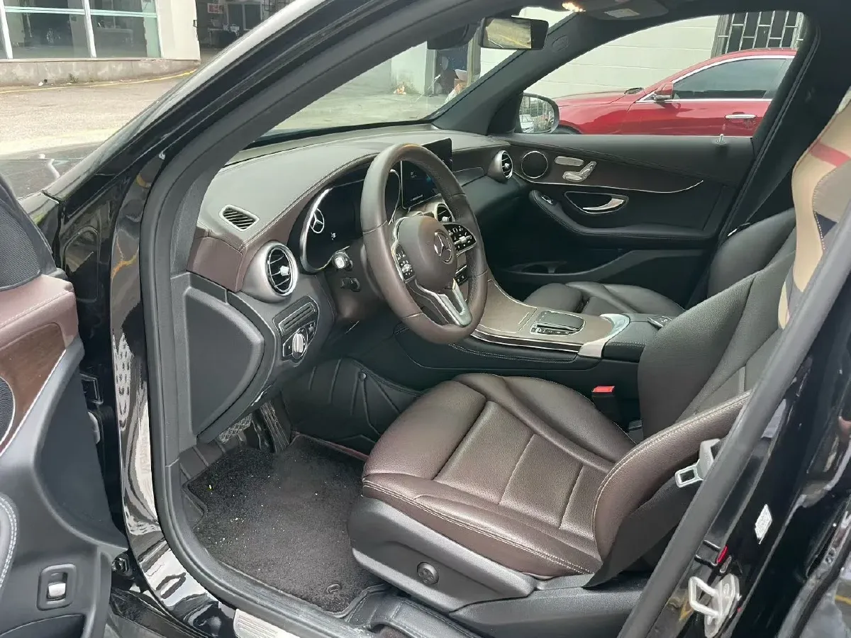 2022 Mercedes-Benz GLC Class 2.0T 258HP L4 9AT,autocango,china used car exporter,china ev exporter,chinese used car exporter,chinese used ev exporter