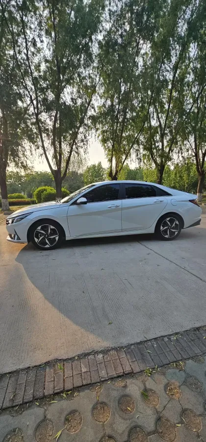 2022 Hyundai Elantra 1.5L 115HP L4 CVT,autocango,china used car exporter,china ev exporter,chinese used car exporter,chinese used ev exporter