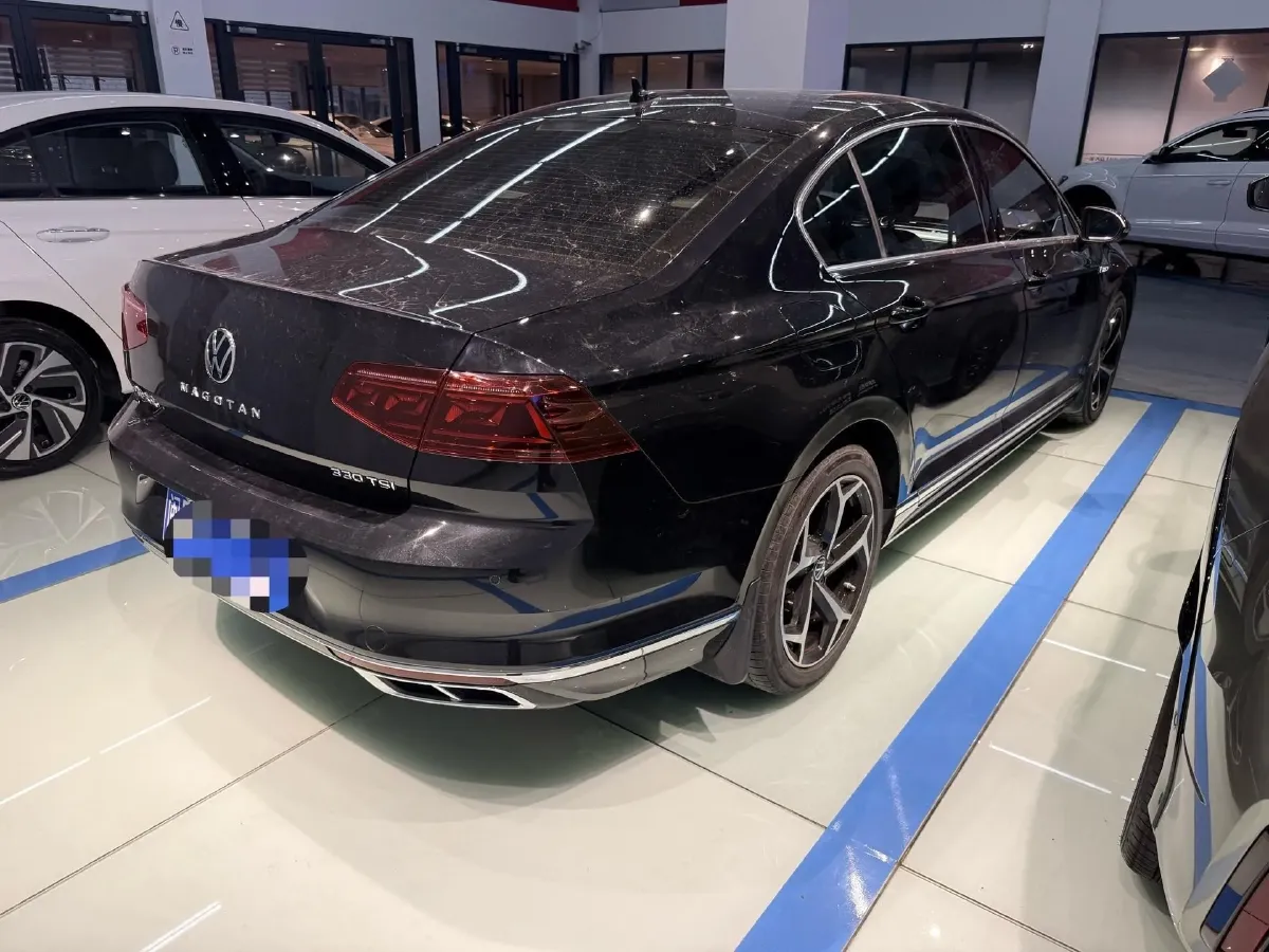 2023 Volkswagen Magotan 2.0T 186HP L4 7DCT,autocango,china used car exporter,china ev exporter,chinese used car exporter,chinese used ev exporter
