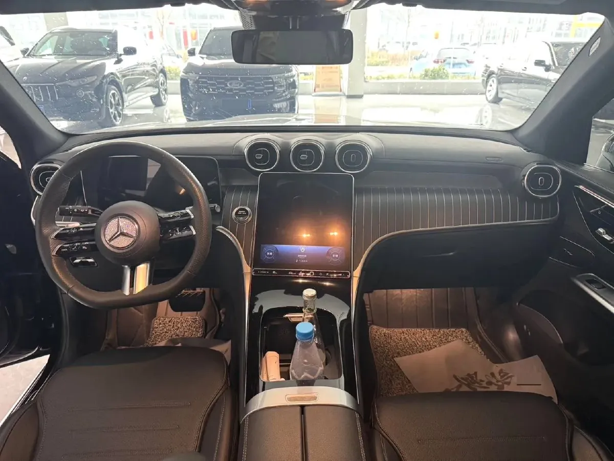 2023 Mercedes-Benz GLC Class 2.0T 258HP L4 9AT,autocango,china used car exporter,china ev exporter,chinese used car exporter,chinese used ev exporter