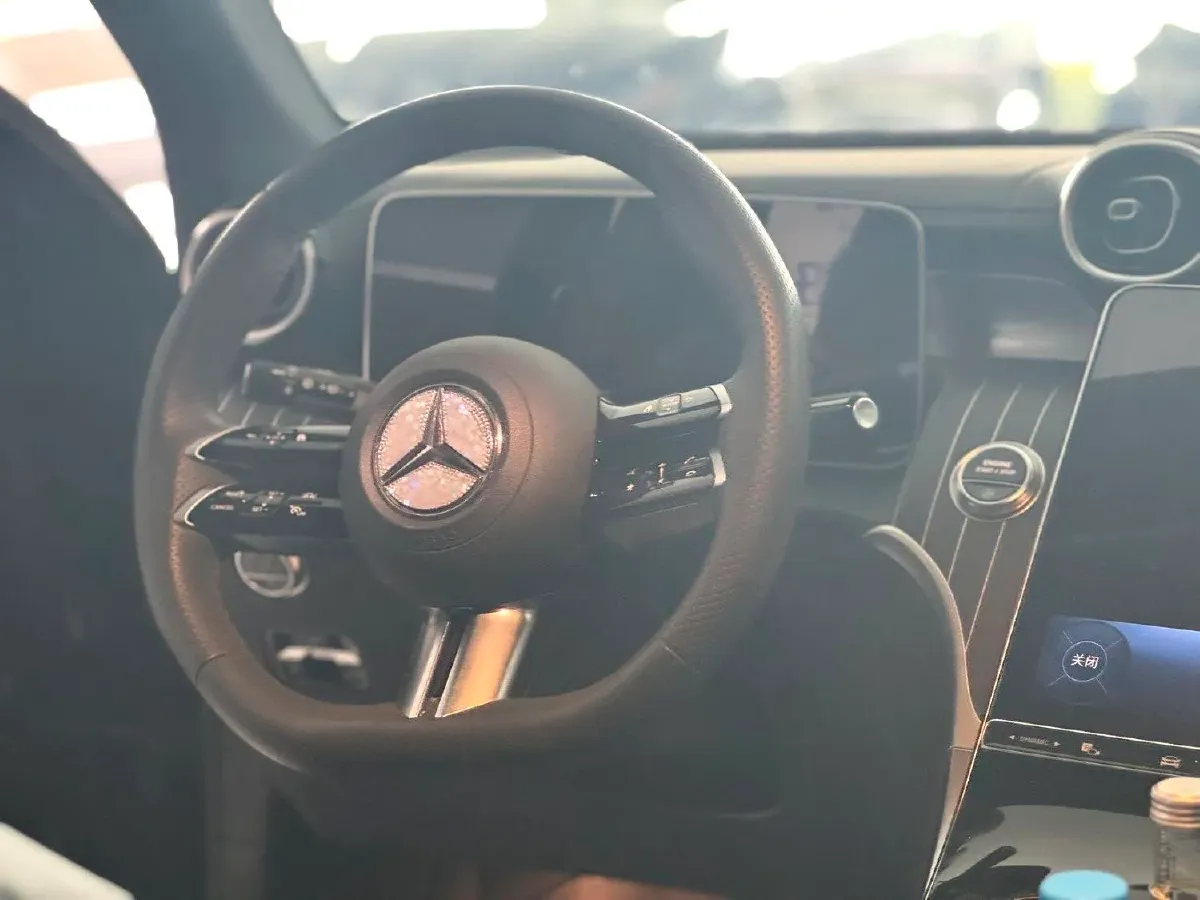 2023 Mercedes-Benz GLC Class 2.0T 258HP L4 9AT,autocango,china used car exporter,china ev exporter,chinese used car exporter,chinese used ev exporter