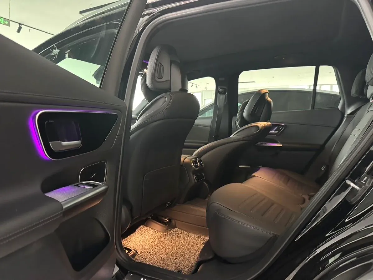 2023 Mercedes-Benz GLC Class 2.0T 258HP L4 9AT,autocango,china used car exporter,china ev exporter,chinese used car exporter,chinese used ev exporter