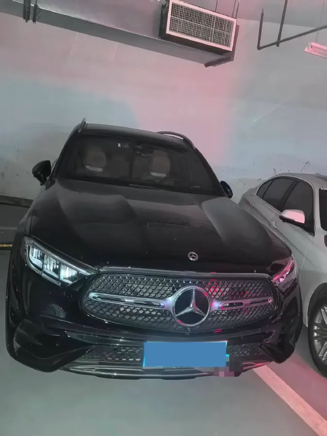 2023 Mercedes-Benz GLC Class 2.0T 258HP L4 9AT,autocango,china used car exporter,china ev exporter,chinese used car exporter,chinese used ev exporter