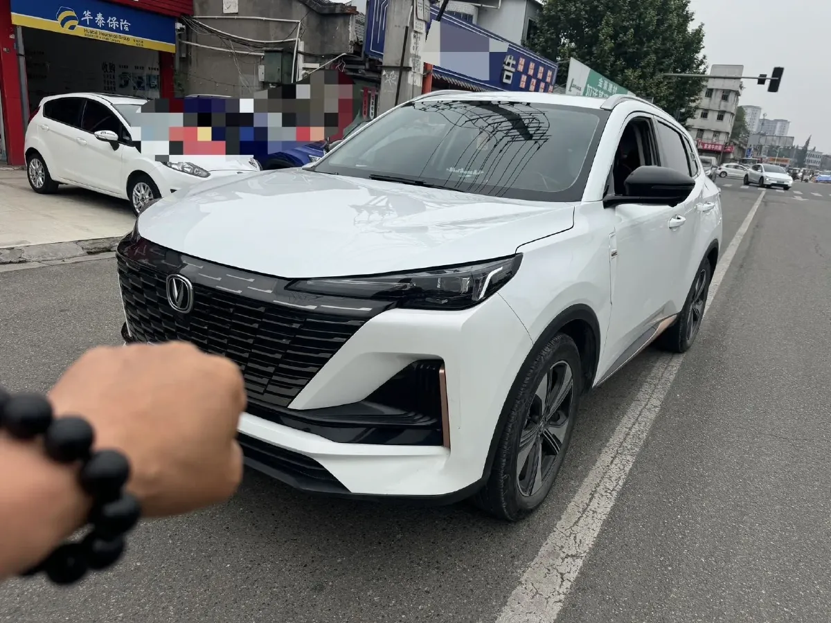 2022 ChangAn Oshan X7 Plus 1.5T 188HP L4 7DCT,autocango,china used car exporter,china ev exporter,chinese used car exporter,chinese used ev exporter