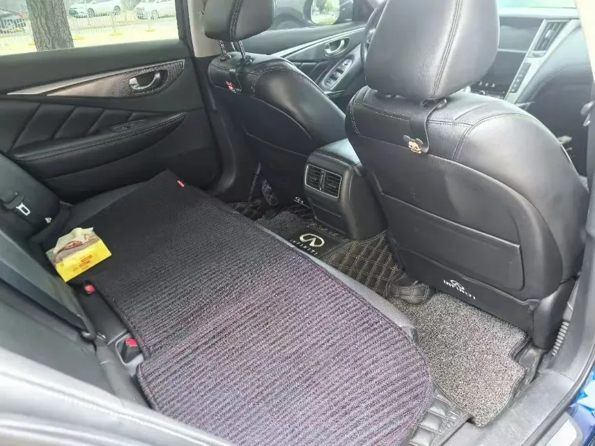 2018 Jeep Grand Commander 2.0T 265HP L4 9AT,autocango,china used car exporter,china ev exporter,chinese used car exporter,chinese used ev exporter