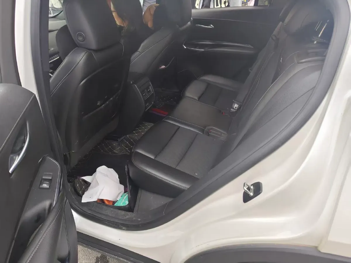 2021 Cadillac XT4 2.0T 237HP L4 9AT,autocango,china used car exporter,china ev exporter,chinese used car exporter,chinese used ev exporter