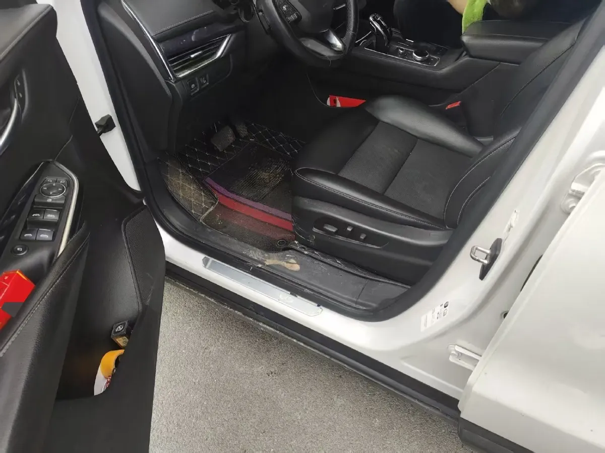 2021 Cadillac XT4 2.0T 237HP L4 9AT,autocango,china used car exporter,china ev exporter,chinese used car exporter,chinese used ev exporter