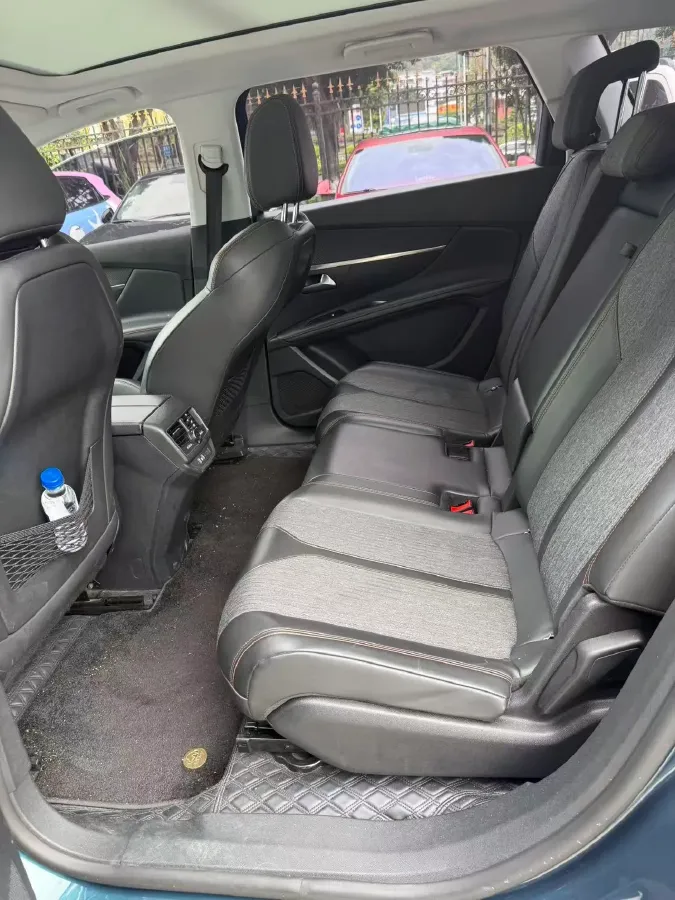 2017 Peugeot 5008 1.8T 204HP L4 6AT,autocango,china used car exporter,china ev exporter,chinese used car exporter,chinese used ev exporter