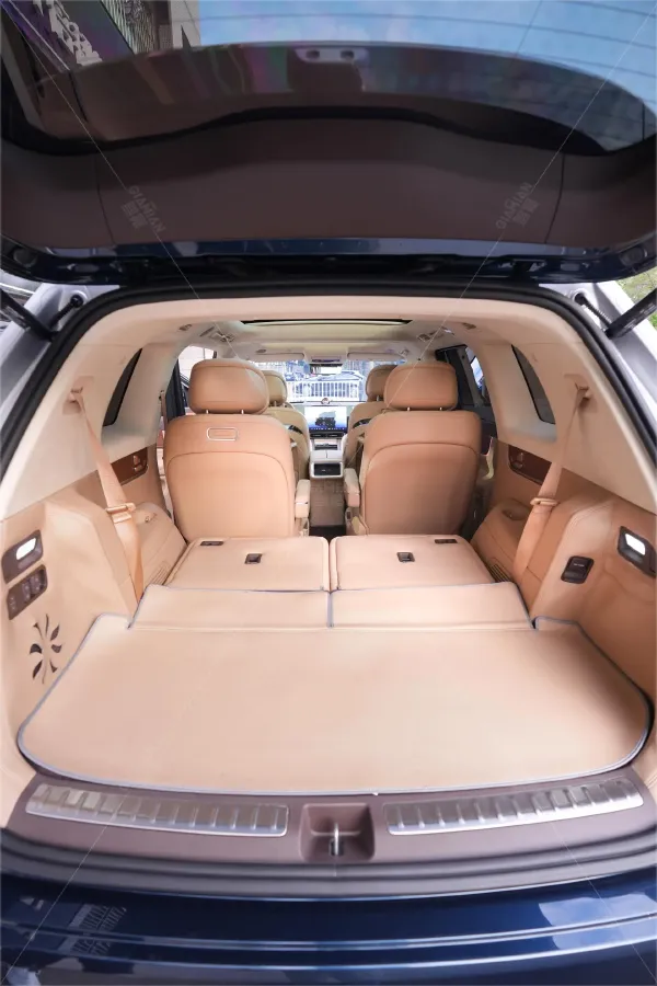 2025 AITO AITO M9 REEV 160HP REEV 52KWH,autocango,china used car exporter,china ev exporter,chinese used car exporter,chinese used ev exporter