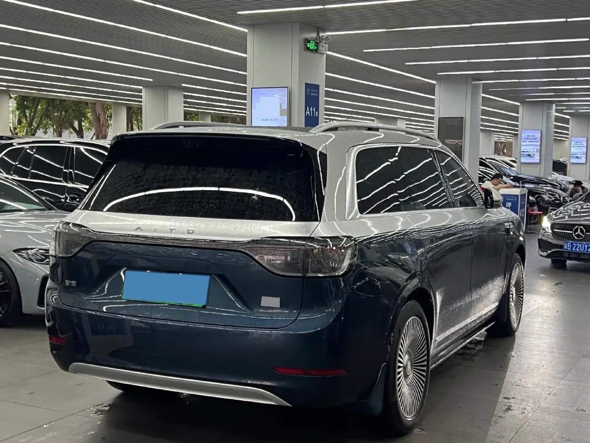 2025 AITO AITO M9 REEV 160HP REEV 52KWH,autocango,china used car exporter,china ev exporter,chinese used car exporter,chinese used ev exporter