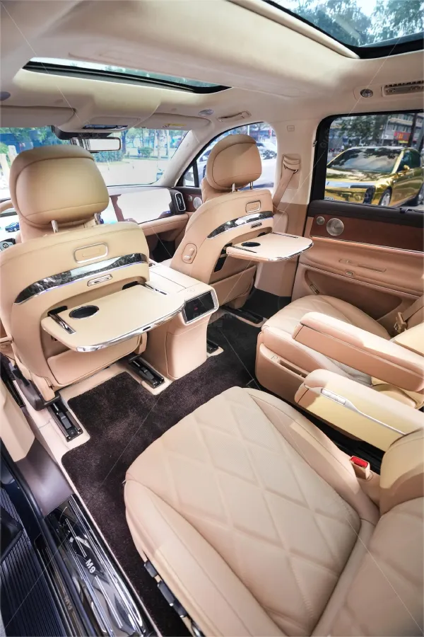 2025 AITO AITO M9 REEV 160HP REEV 52KWH,autocango,china used car exporter,china ev exporter,chinese used car exporter,chinese used ev exporter