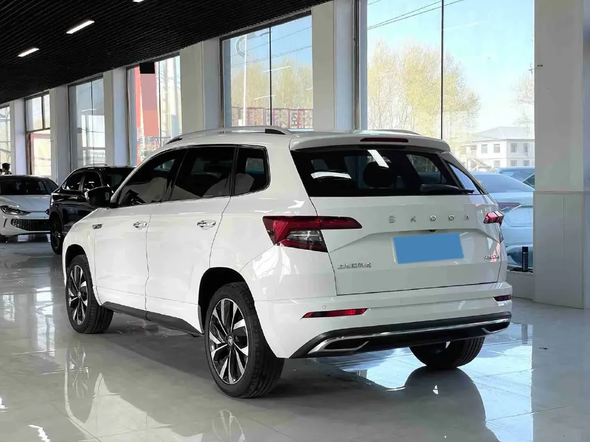 2022 Skoda Karoq 1.4T 150HP L4 7DCT,autocango,china used car exporter,china ev exporter,chinese used car exporter,chinese used ev exporter