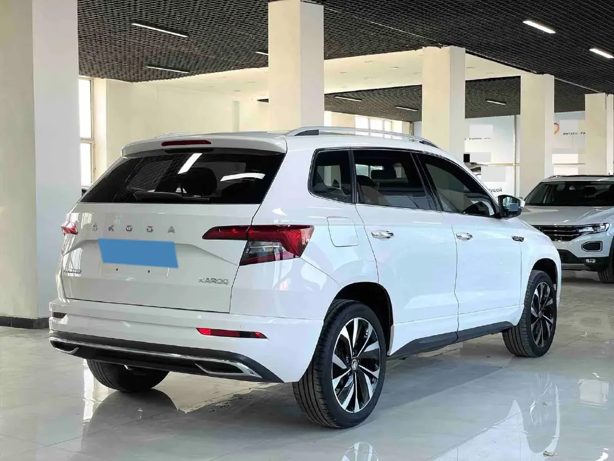 2022 Skoda Karoq 1.4T 150HP L4 7DCT,autocango,china used car exporter,china ev exporter,chinese used car exporter,chinese used ev exporter