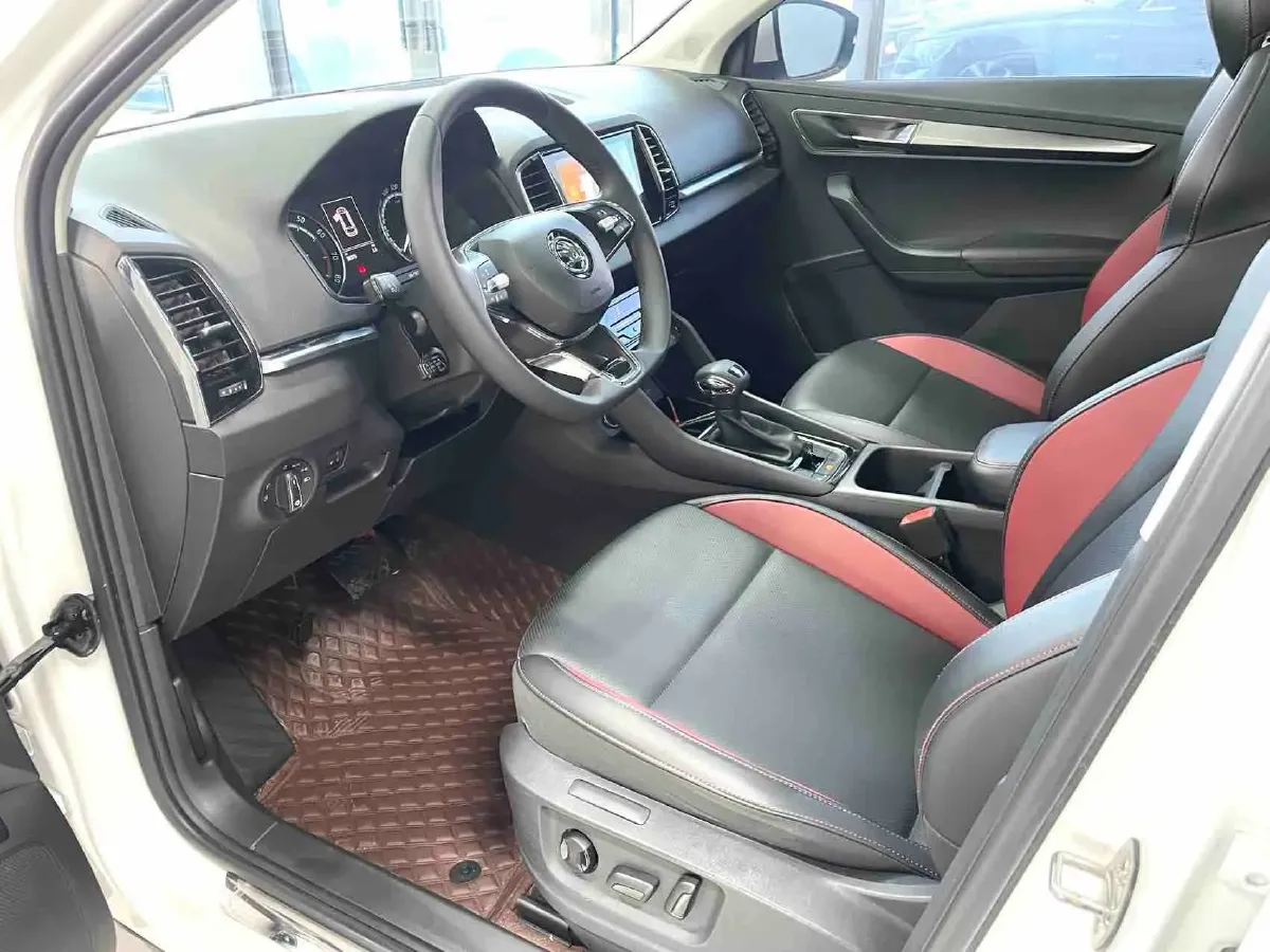 2022 Skoda Karoq 1.4T 150HP L4 7DCT,autocango,china used car exporter,china ev exporter,chinese used car exporter,chinese used ev exporter
